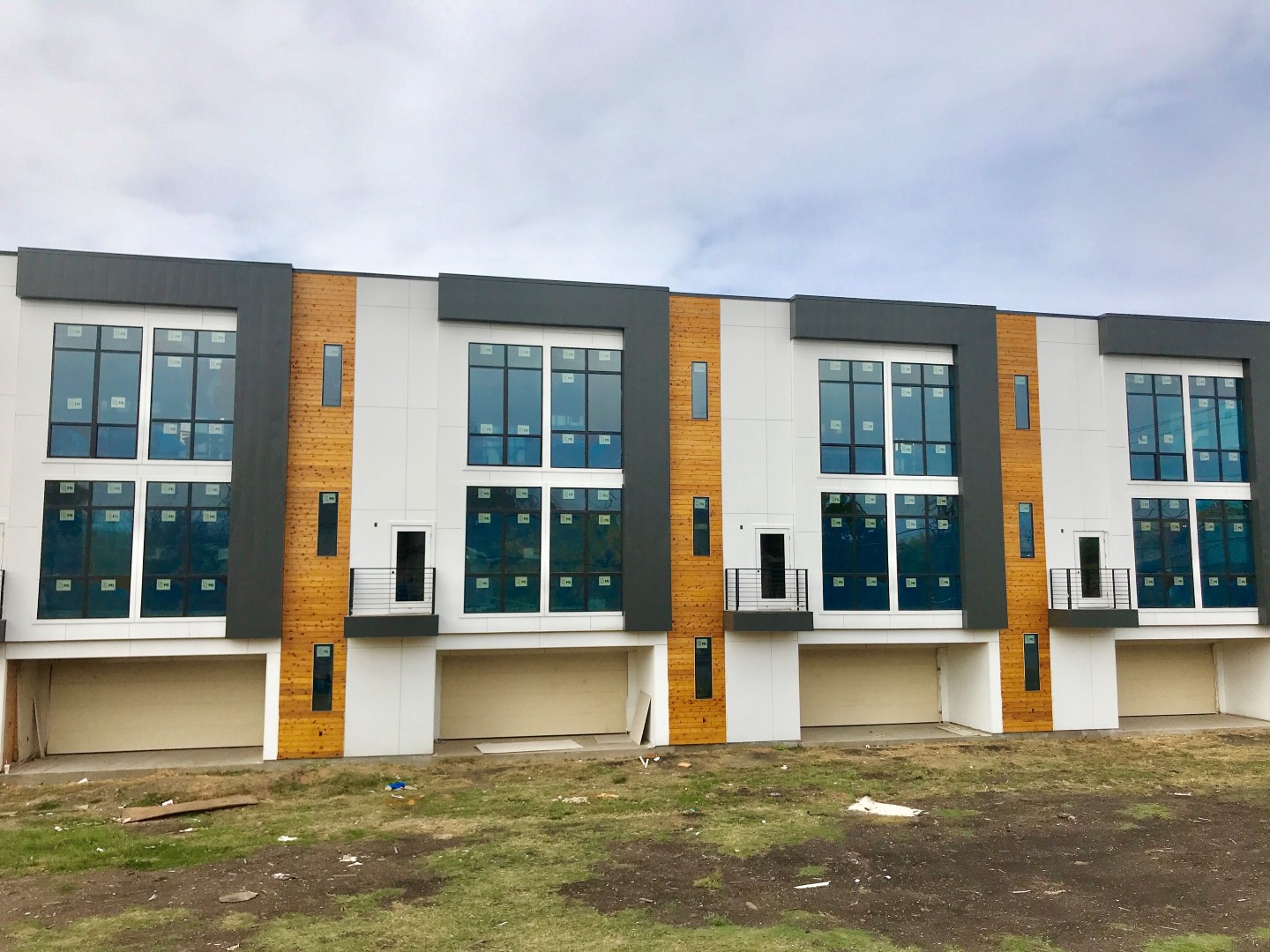 Uptown Dallas Luxury Townhomes, 2307 Carroll Avenue